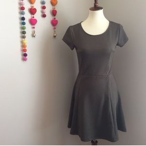 Olive H&M dress